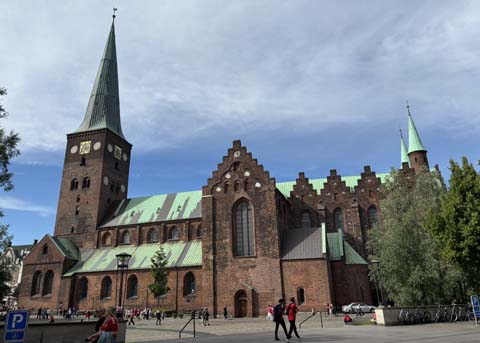 Die protestantische Domkirche in Aarhus Der Dom von Aarhus